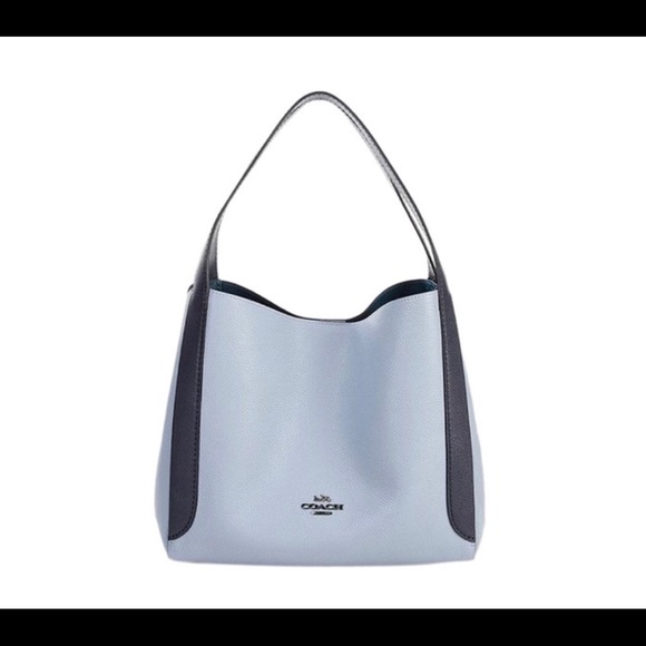 Coach Handbags - Gorgeous Gently Used Coach hand bag🦋🤍